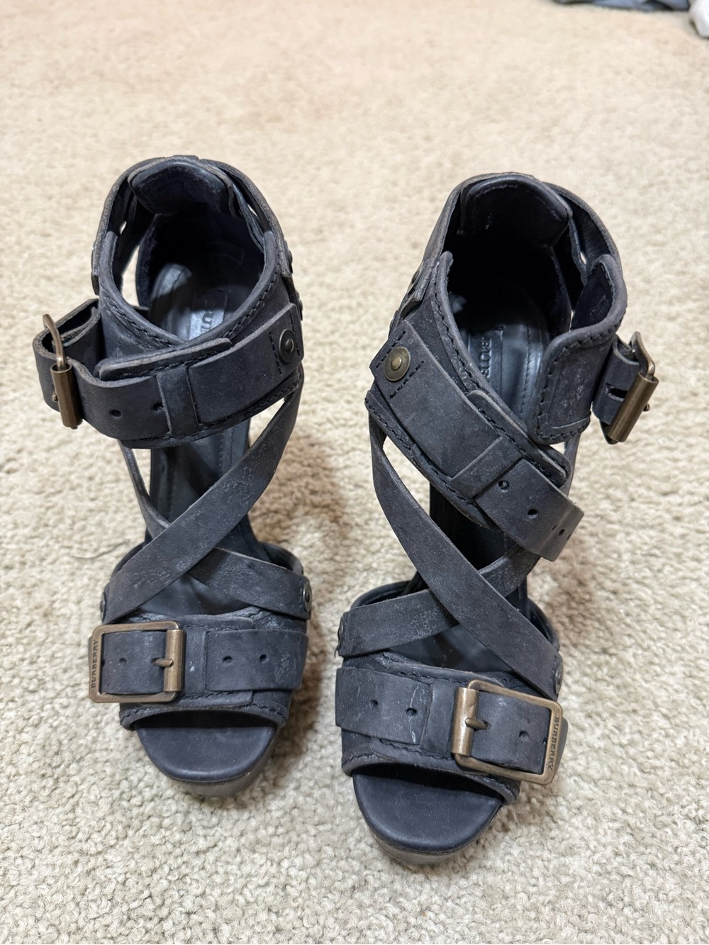 Burberry Aviator Gray platform stiletto strappy sandals EUC